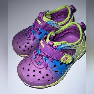 Stride Rite Phibian size 5 toddler girls water swim shoes sneakers purple